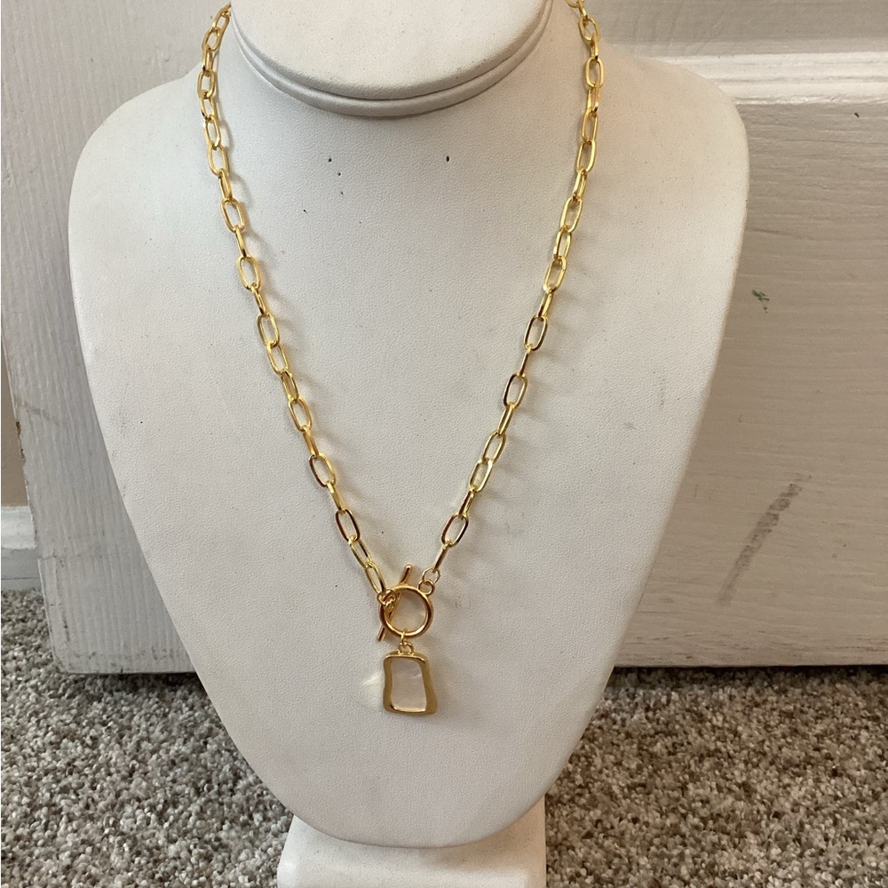 DENKAYS STATEMENT NECKLACE - Picture 4 of 13